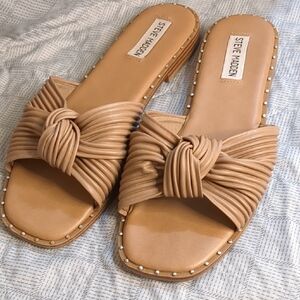 Steve Madden Willow Knot Slide Sandals In Nude